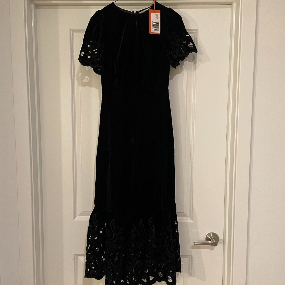 Rhode Nicolette Dress - in Ink Sandy Eyelet